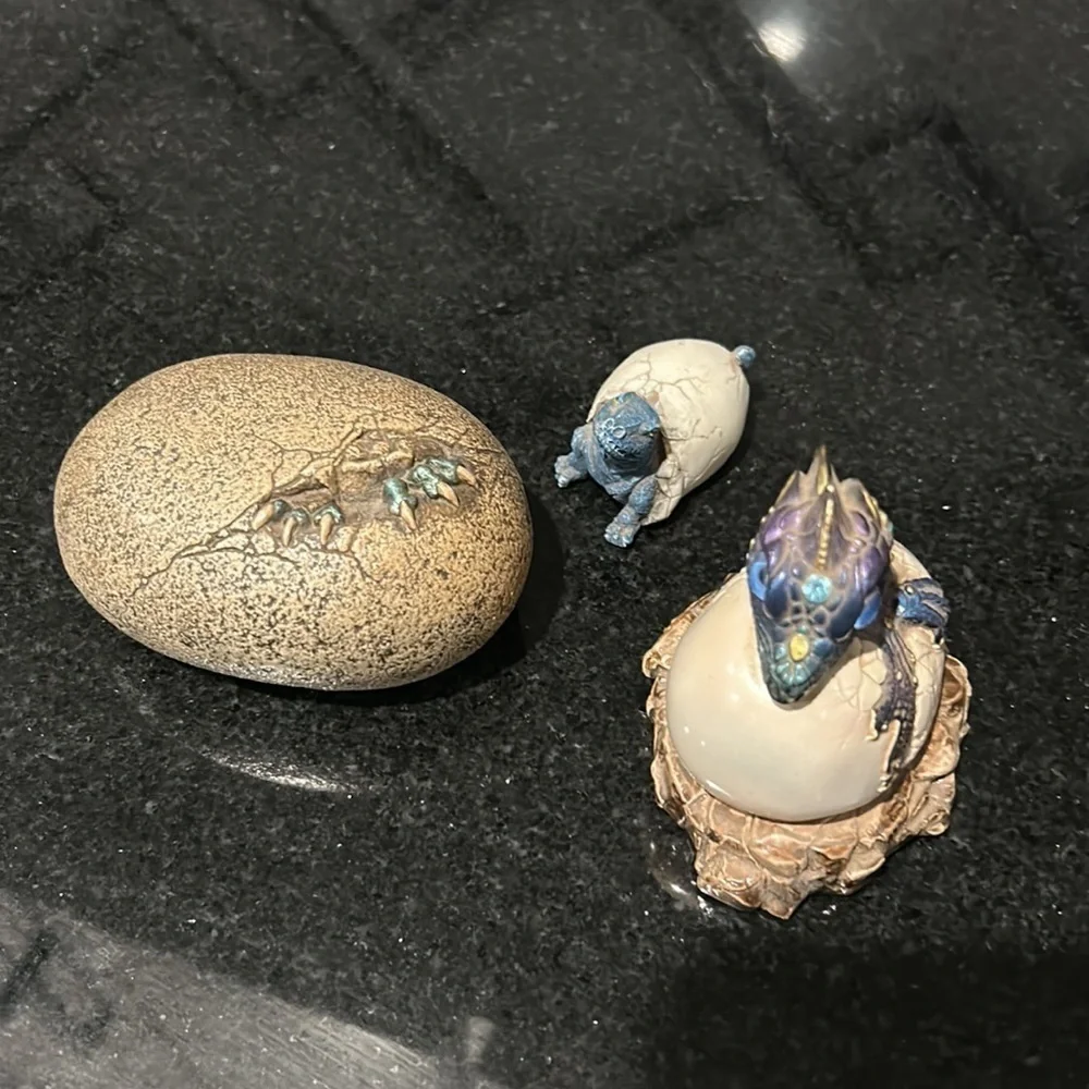 Windstone 1984 dragon egg hatching dragons vintage by M. Peña